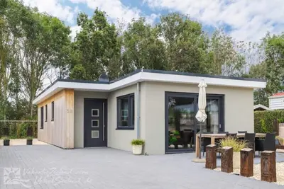 Image de Stylishly furnished bungalow in Baarland