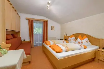Triple room with shower, Wc (2-3 pers) - Pension Erz-Anger