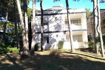 Image de Appartement de vacances Lignano Pineta pour 1 - 6 personnes avec 3 chambres à coucher - Logement de