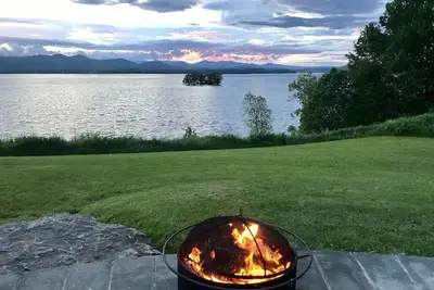Image de Waterfront Family Retreat on Lake Champlain