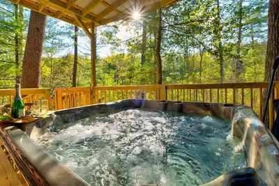 Image de Winter Retreat! Theater, Xbox, Hot Tub & PoolTable