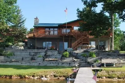 Image de Northwoods Perfection on Beautiful Lake Metonga