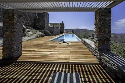 Image de 4 houses with a panoramic sea view and a 25 meters long swimming pool