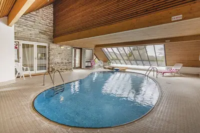 Image de Cosy Cottage with all year indoor pool, set in 9 acres of garden, amazing views
