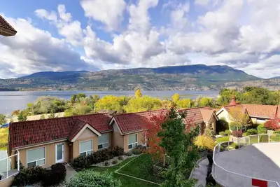 Image de Okanagan Sunshine and 3 minute walk to Lake/Beach.