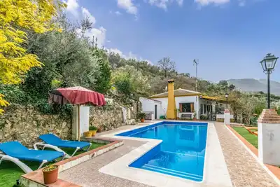 Image de Superbe maison à Cordoue avec cuisine