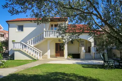 Image de Merveilleuse maison de vacances privée pour 6 personnes avec Wifi, climatisation, Tv et terrasse