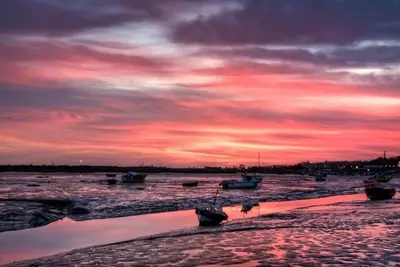 Image de Lovely Seaside Ground Floor Cottage in Old Leigh