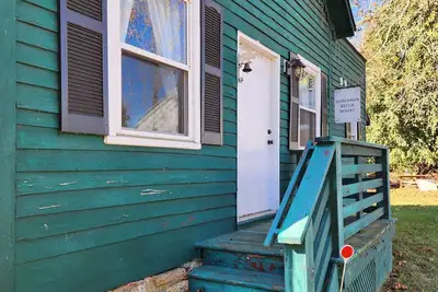 Image de Robinson River Roost - Country cottage near Shenandoah Np