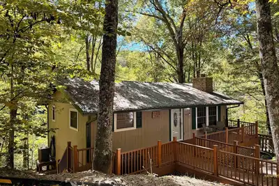 Image de Critters Corner-Location, Location! Just 3 miles from Gatlinburg & Pigeon Forge.