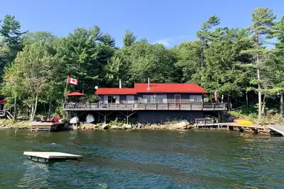 Image de WestWind Georgian Bay Muskoka Cottage Retreat Private Access (Sleeps Max 8)