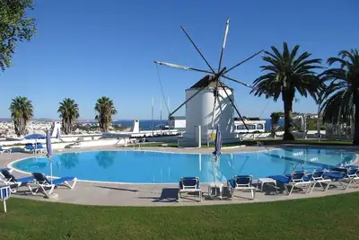 Image de Windmill Hill 2 bedroom, pool view, A/C and Wi-Fi