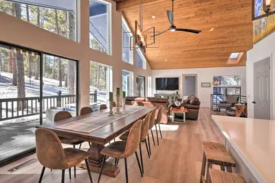 Image de Mtn-View Cabin w/ Game Room & Deck in Flagstaff