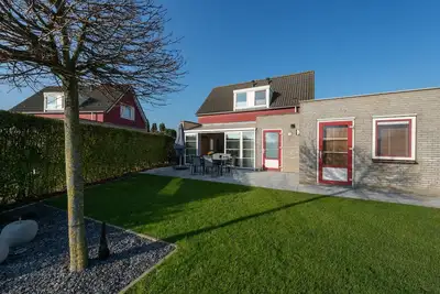 Antibes 198 - Kustpark Village Scaldia - Detached holiday home directly at the lake with spacious garden