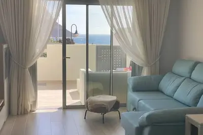 Image de A beautiful apartment with a perfect beach view. La Tejita El Medano