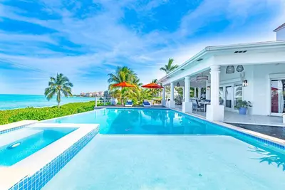 Image de Orange Hill Beach House, private Pool