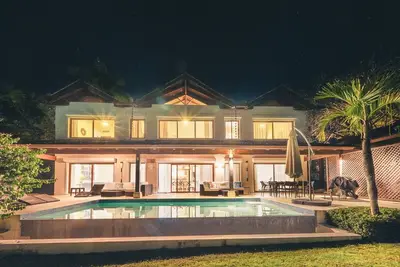 Image de Amazing villa with brkfst included at Puerto Bahia C5