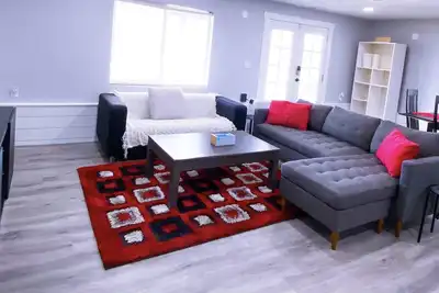 Image de Modern Retreat Near South Mtn Paragliding, Skis