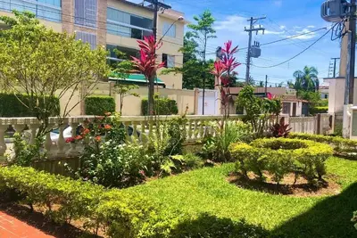 Guarujá - Apartamento Beira Mar - Praia Enseada - 100m Praia