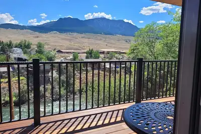Image de Yellowstone Beauty Overlooking Yellowstone River Brand New Gardiner, Mt