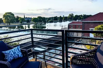 Image de Swanky Downtown Loft