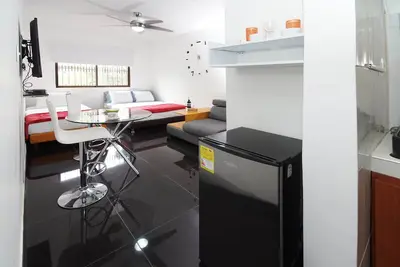 Cozy Studio with A/C excellent location