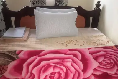 Image de Famko Hotel - Sleeps 24 - Parking - Garden