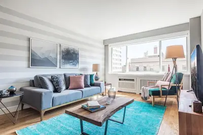 Image de Grand Lenox Hill 1br w/ Doorman, near Central Park, by Blueground