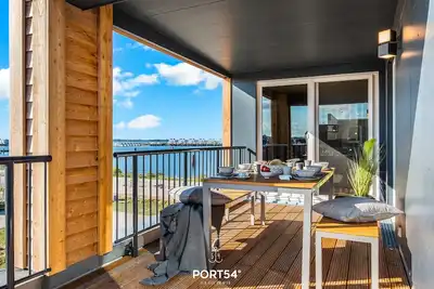 Image de Uncle Olli - infrared sauna, fireplace, balcony, beach chair, water view, 2 floors