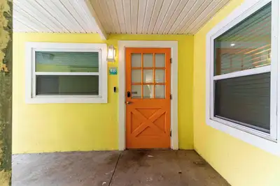 Image de 4b- Newly Renovated 2 /1 at Coastal Cottages