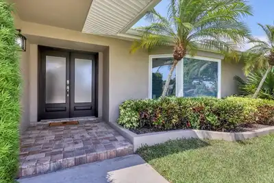 Image de Newly renovated Florida home minutes from Indian Rocks and Clearwater Beach.