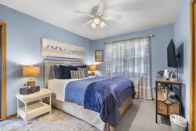 Image de Lakeview Living - Sunroom Suite - Vacation Rental