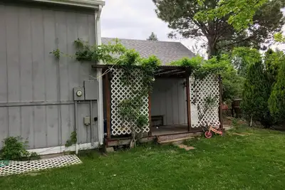 Image de Great house for young family - near Waneka Lake and Rockies