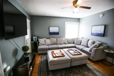 Image de Queen Anne Mansion ★5br★FastWifi★Cable★65\"Tv★Brkfst