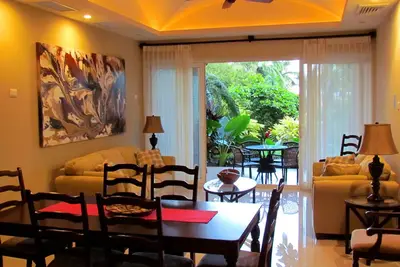 Image de Condominium 206 Matapalo ideal for family trips and work online.