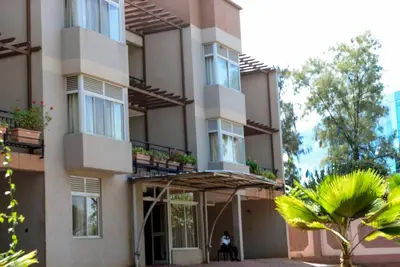 Image de Cette chambre double est un excellent choix pour votre séjour fabuleux Kigali