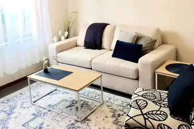 Image de ⭐Fernly**BFast, WiFi, Nflx, Ac**Walk2Pizza, Liquor, Deli,