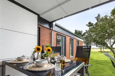 Image de Hofgut - for 6 persons, 30 min from Sylt, idyllic and absolutely quiet