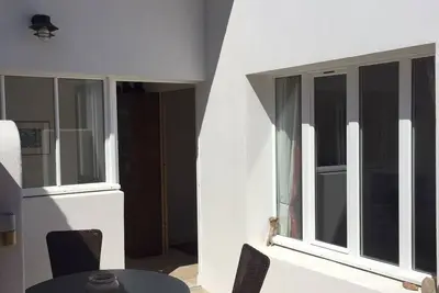Image de maison avec courette 2-4 personnes à Loix