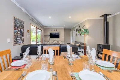 Image de Bach Noir - Kuratau Holiday Home