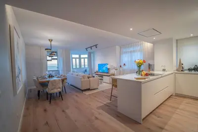 Image de Cozy apartment on the seafront Estepona (Costa del Sol)