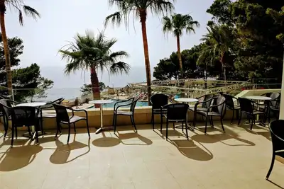 Image de Luxurious bungalow with beautiful sea view