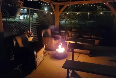 Image de Upscale, Pet friendly, Main Floor, Bidet toliet Unit 1