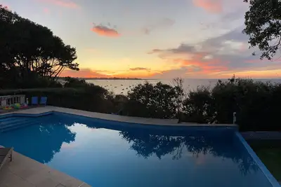 Image de 4*ArmoSteredenn Vue mer Accèsdirectprivéplage. \n7ch8 sdebain, libre après 30/08