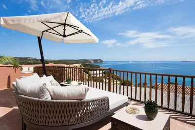 Image de Luxueux appartement \"Piccolo Pevero retreat\" avec vue sur la mer, balcon et terrasse