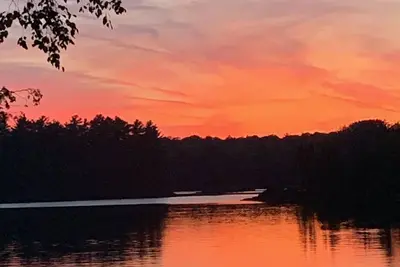 Image de The Hideaway - Lakefront 3 bedroom southwest vistas 2. 5 hours north Gta