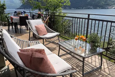 Image de Water Front Property with Lake Access & Boat Dock