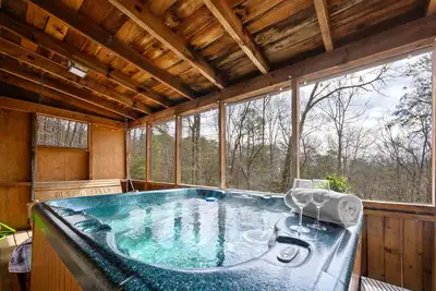 Image de Secluded, Yet Convenient to All Attractions!