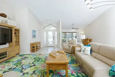 Image de Luxury Villa with Private Pool on Charlotte Harbor, Charlotte County Villa 1006