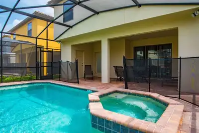 Image de Rent Your Own Exclusive Villa with Large Private Pool on Windsor at Westside Resort